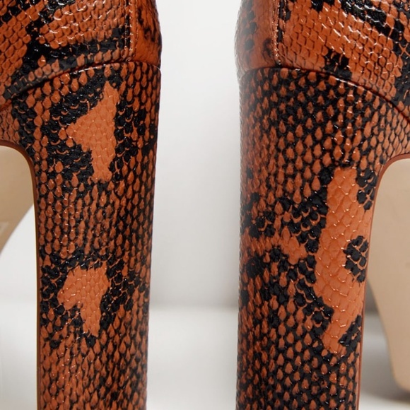 Brown Snake Front Zip Up Thigh High Boots Thigh High Vegan Size 8 - Picture 6 of 10